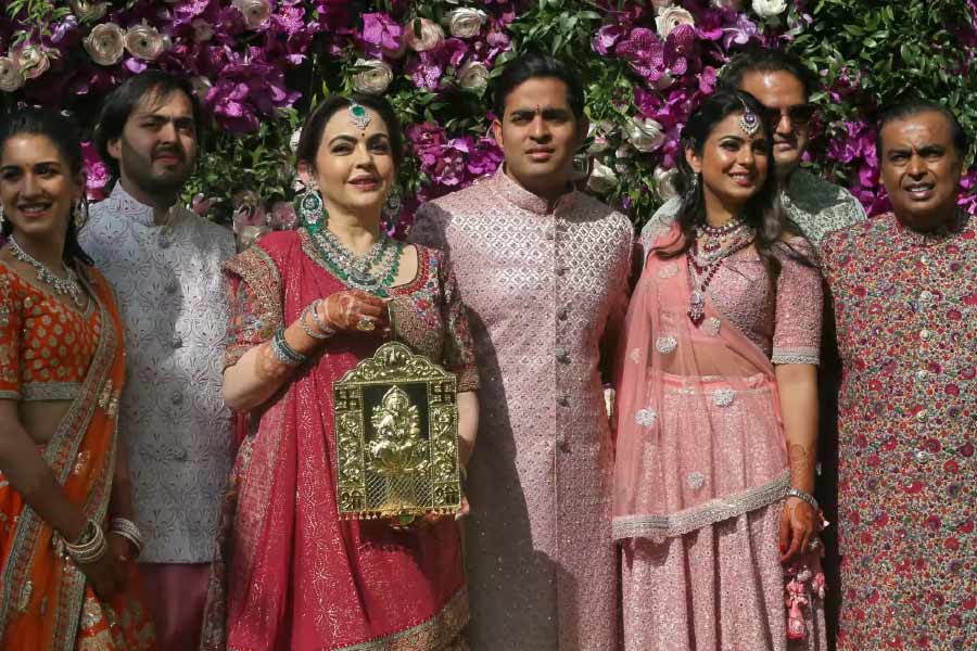 Ambani family picture