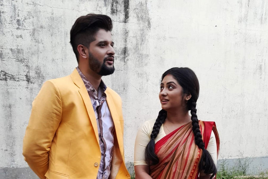 Neel Bhattacharya Tiyasha Lepcha on bangla medium serial set valentine’s day special episode shoot