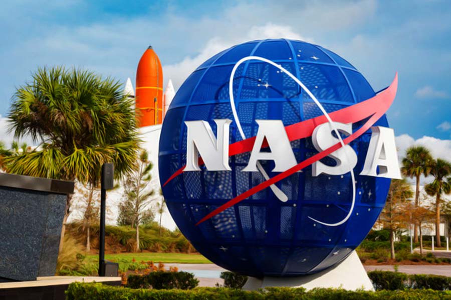 Vashishtha Narayan Singh worked with NASA.