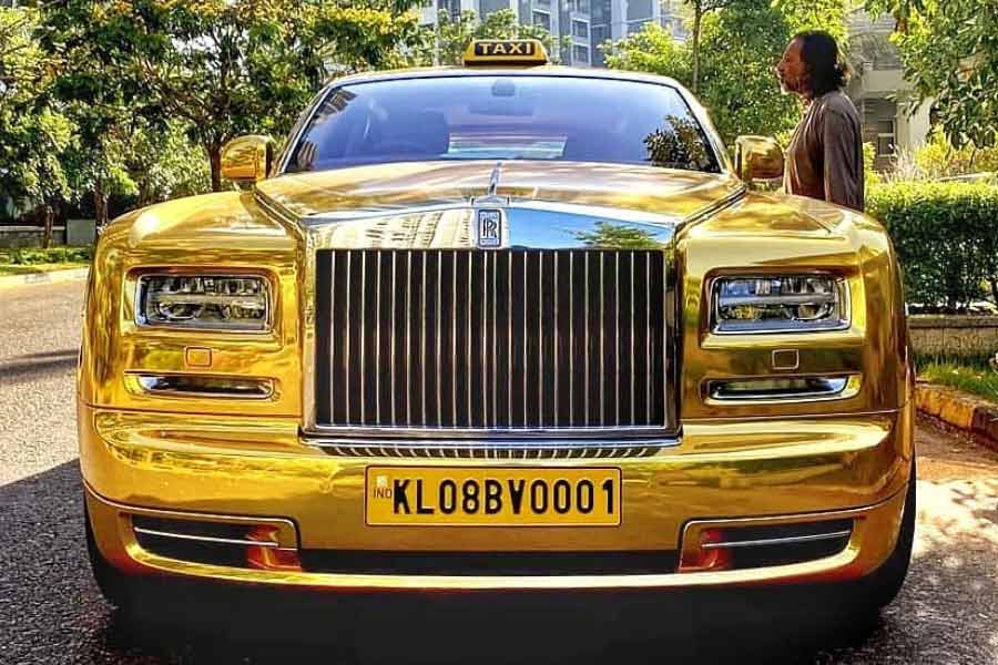 Rolls Royce Phantom car price in India.