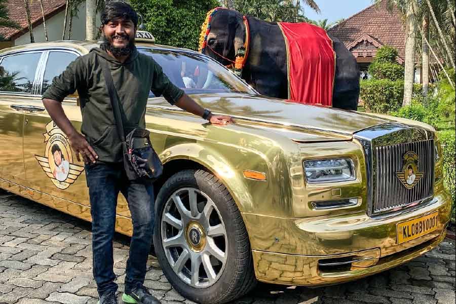 Rolls Royce Phantom car.