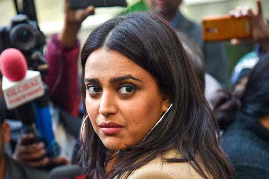 Swara Bhasker slams Vivek Agnihotri for accusing and name-calling Muslim citizens on public platforms