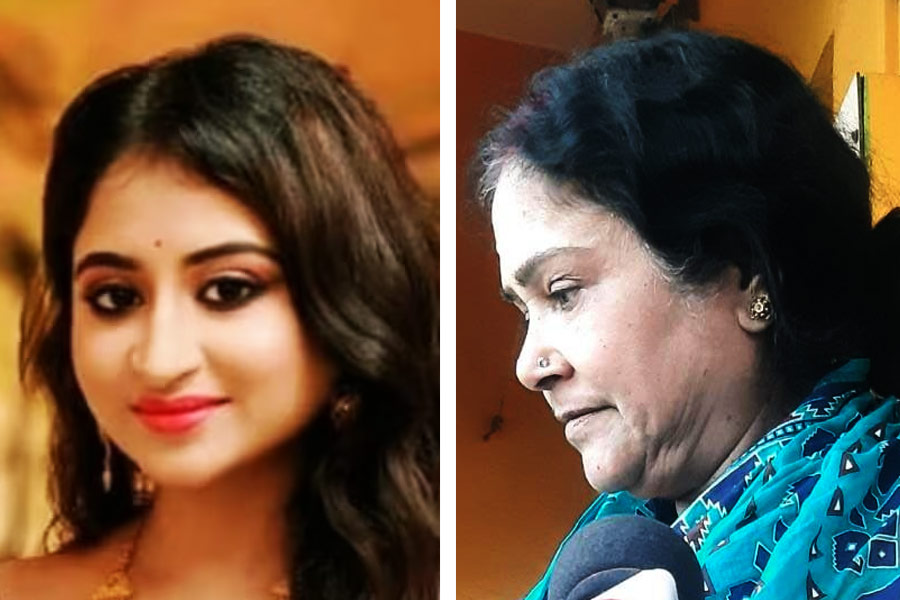 Picture of Haimanti Ganguly and her mother Bula Ganguly
