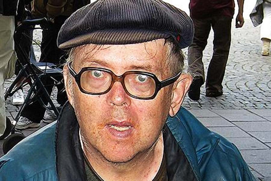 image of Tin can curt man 