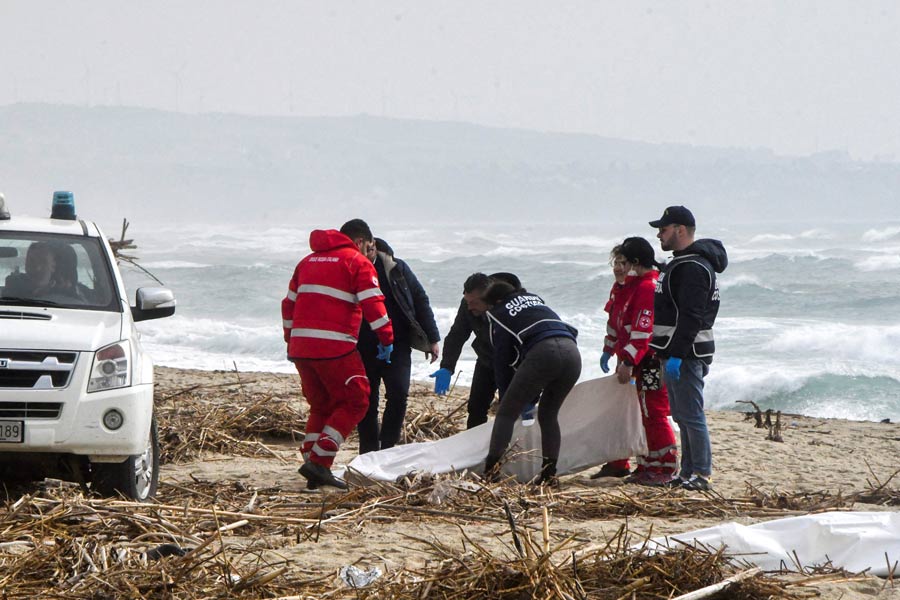 Bodies wash ashore in a suspected migrant shipwreck