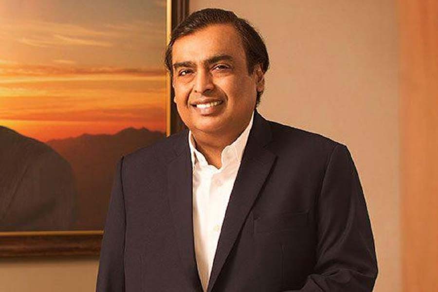 Mukesh Ambani and Reliance are all set to revive Campa Cola against Pepsi and Coca Cola.