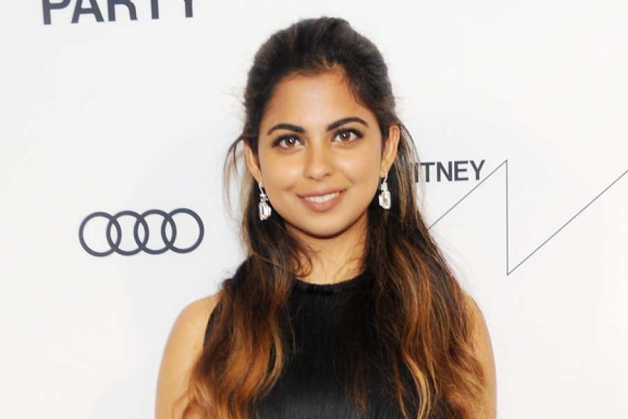 Mukesh Ambani and Reliance are all set to revive Campa Cola against Pepsi and Coca Cola.