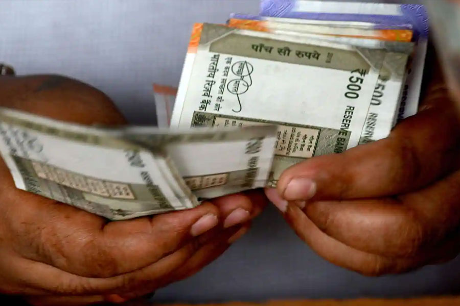 Possibilities if 1 Indian Rupee becomes equal to 1 US Dollar.