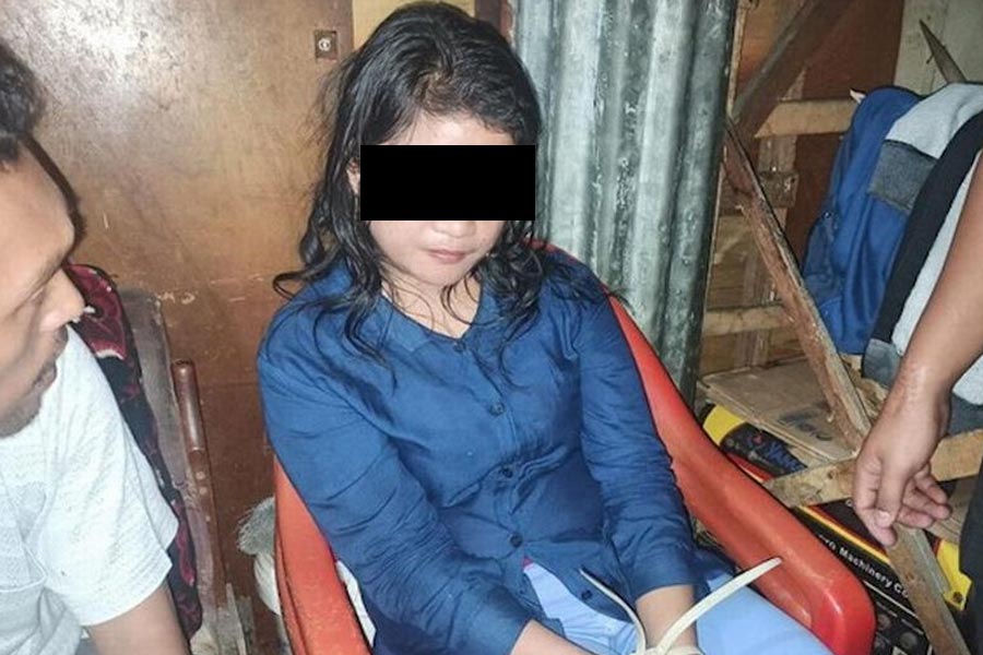 Girlfriend chop off boyfriend’s private parts.