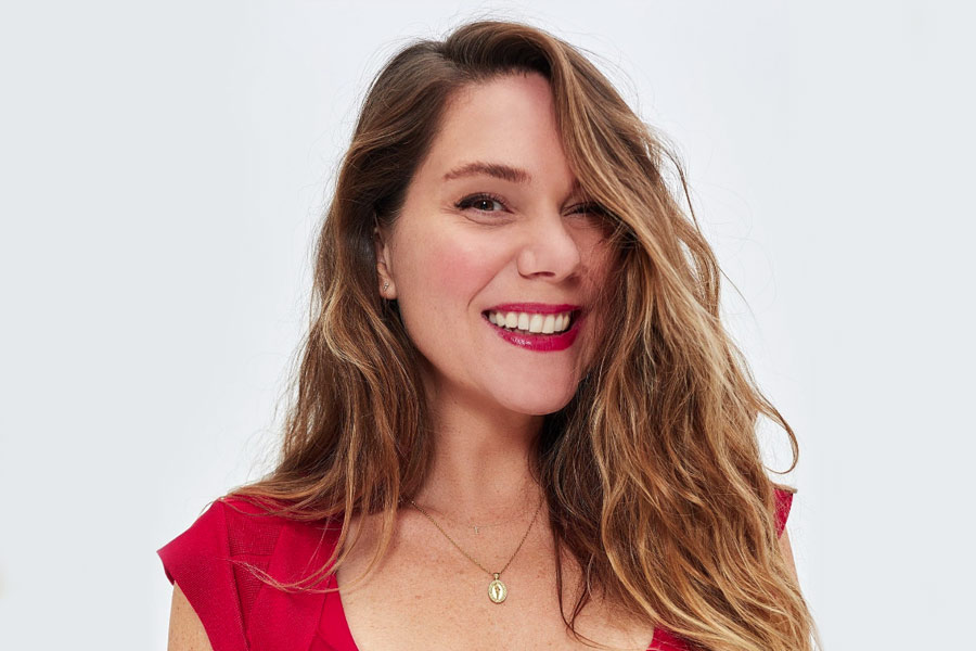 নীল ছবিকে পাকাপাকি ভাবে অস্কারের মঞ্চে এনে ফেলার জন্য বহু দিন ধরেই লড়ছেন এরিকা। একাধিক দরজায় কড়া নাড়লেও এখনও কোথাও তাঁর দাবিকে স্বীকৃতি দেওয়া হয়নি। তবুও লড়াই তিনি চালিয়ে যাচ্ছেন।