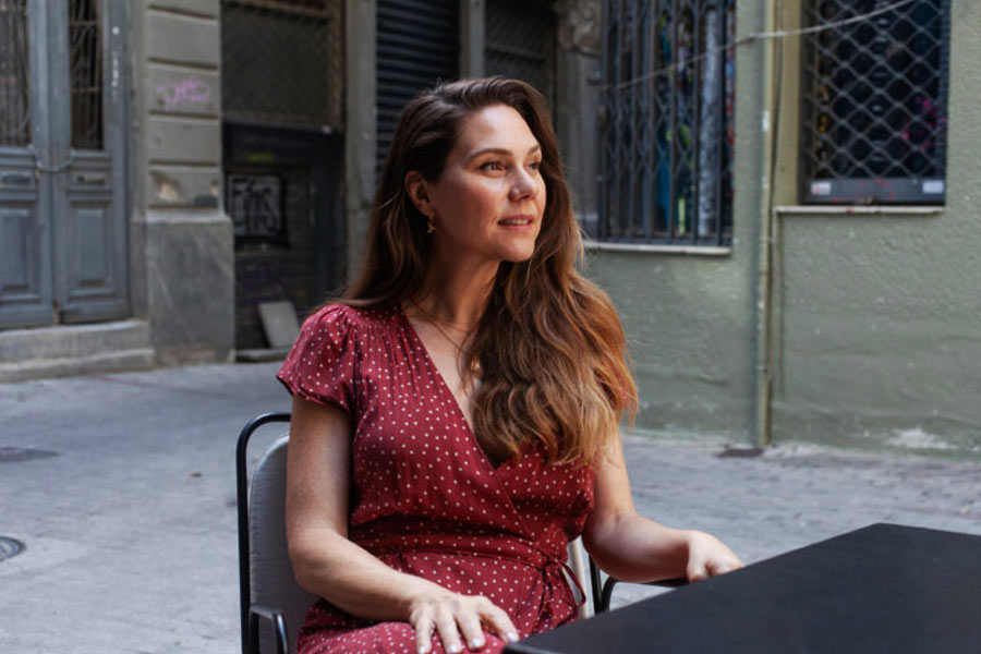 এরিকা জানান, যখন কেউ ‘পর্ন’ শব্দটি শোনেন, তখন তাঁর চোখের সামনে একাধিক দৃশ্য ভেসে ওঠে। মানুষ খারাপ পর্ন ছবি দেখতে অভ্যস্ত। কারণ সেগুলিই বিনামূল্যে দেখতে পাওয়া যায়। ভাল নীল ছবির কদর সকলে করতে পারেন না বলেই পর্ন শিল্পের এমন হাল।