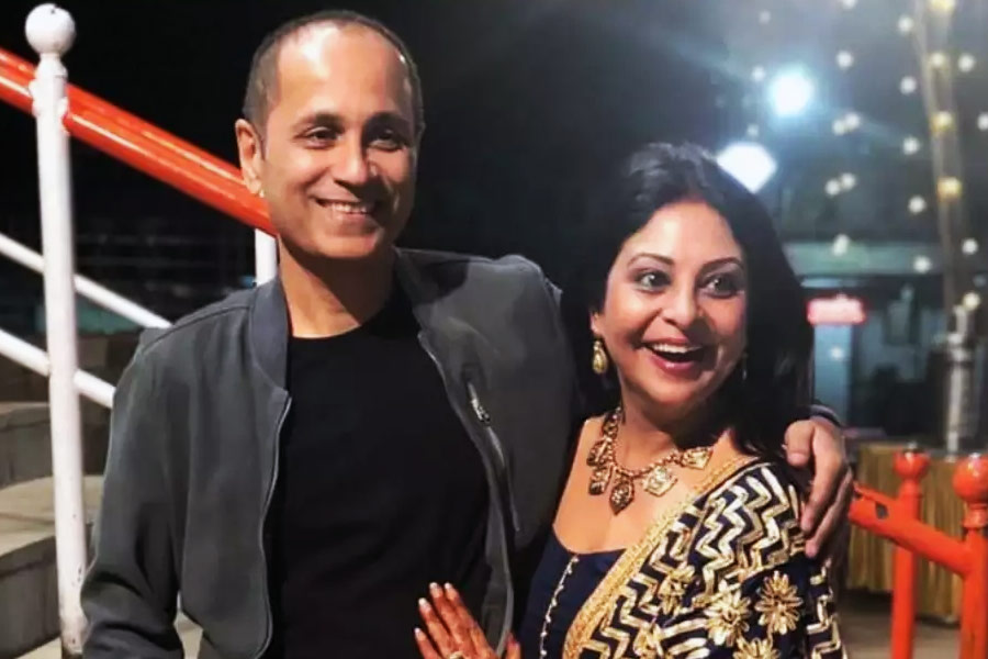 Shefali Shah with her husband