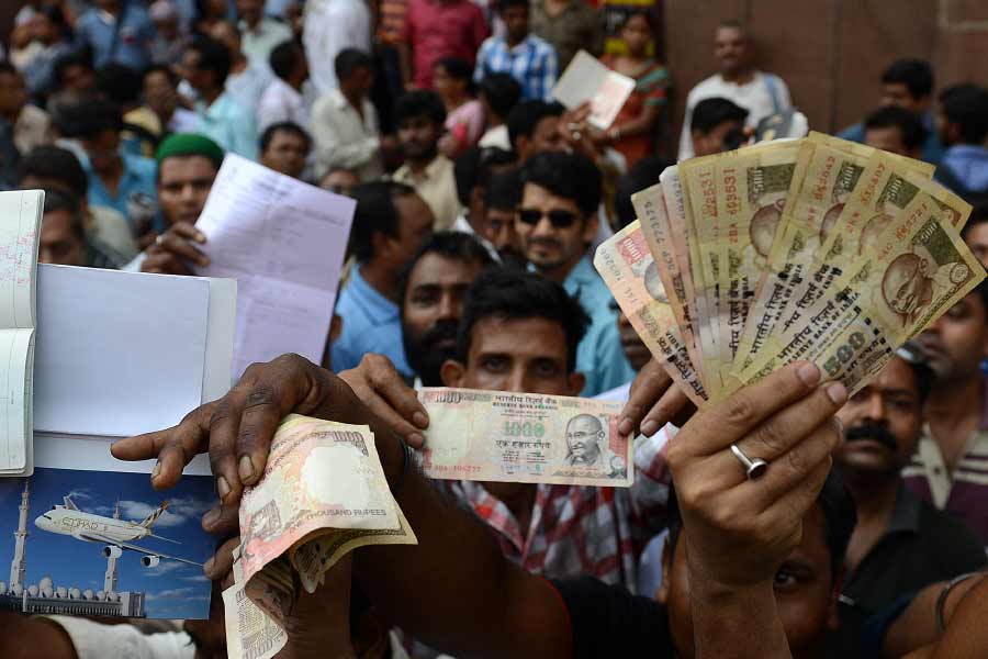 সাংবিধানিক বেঞ্চের ৪ বিচারপতি কেন্দ্রের নোটবন্দির সিদ্ধান্ত ভুল ছিল না বলে রায় দিলেও বিচারপতি নাগরত্না এই মামলায় পৃথক মত পোষণ করেন। বিচারপতি নাগরত্না এই সিদ্ধান্তকে ‘বেআইনি’ বলে উল্লেখ করেছেন।