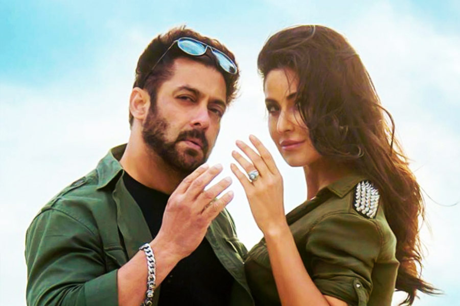 এই বছরেই মুক্তি পেতে চলেছে ‘টাইগার ৩’। ‘টাইগার’ ছবির আগের পর্বগুলিতে সলমন এবং ক্যাটরিনা কইফের যুগলবন্দি দর্শকের প্রশংসা কুড়িয়েছে। তবে এই বছর ছবির তৃতীয় পর্বে রয়েছে চমক।