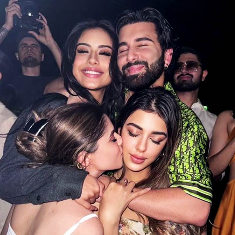 কিন্তু বর্ষবরণের পার্টিতে নায়সা এবং ওরহানের সঙ্গে বলিপাড়ার বিখ্যাত তারকাদের দেখা যায়নি। বরং তাঁদের ঘনিষ্ঠ কয়েক জন বন্ধুবান্ধবের সঙ্গে দেখা গেল।