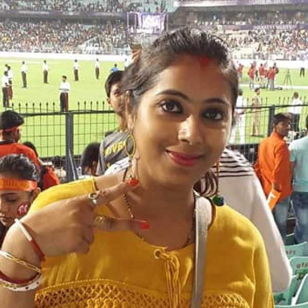 তিনি অনামিকা। তবে শিক্ষক নিয়োগ দুর্নীতি বিতর্কে ইতিমধ্যেই বাংলার মানুষ জেনে গিয়েছে তাঁর নাম। কারণ তিনি সেই ববিতা সরকারের প্রতিদ্বন্দ্বী, যাঁর জন্য খুলে গিয়েছিল শিক্ষক নিয়োগ দুর্নীতির মুখোশ। 