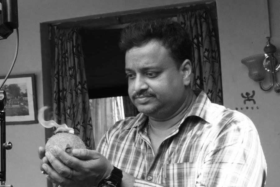 মৃত্যুর আগে পর্যন্ত বাবার মতো বাঙালির ঘরে ঘরে ছেলের নাম তেমন জনপ্রিয় হয়ে ওঠেনি ঠিকই, কিন্তু টলিপাড়ায় সন্দীপ ছিলেন সুপরিচিত।