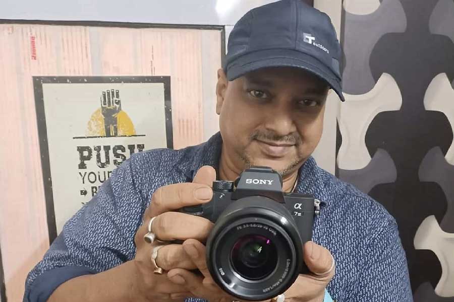 বাবা-ছেলের হাত ধরে ‘এরাও শত্রু’ সেই সময় বাংলার অন্যতম জনপ্রিয় এবং সফল ধারাবাহিকে পরিণত হয়েছিল।