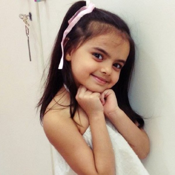 ‘ইয়ে হ্যায় মহব্বতেঁ’ ধারাবাহিকে দিব্যাঙ্কা এবং কর্ণের কন্যার চরিত্রে অভিনয় করার সুযোগ পায় রুহানিকা। চিত্রনাট্যের প্রয়োজনে কখনও ‘রুহি’ চরিত্রে কখনও বা ‘পিহু’ চরিত্রে অভিনয় করে সে।