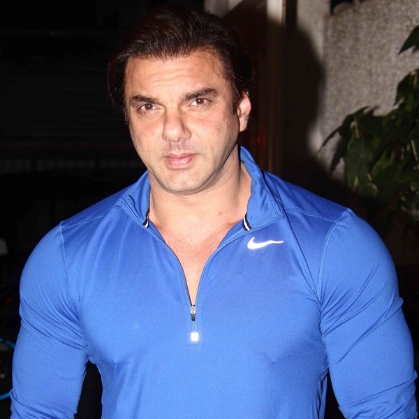 শুধু ধারাবাহিকেই নয়, বড় পর্দাতেও অভিনয় করতে দেখা গিয়েছে রুহানিকাকে। ২০১৪ সালে সোহেল খানের প্রযোজনা এবং পরিচালনায় মুক্তি পায় ‘জয় হো’ ছবিটি। 