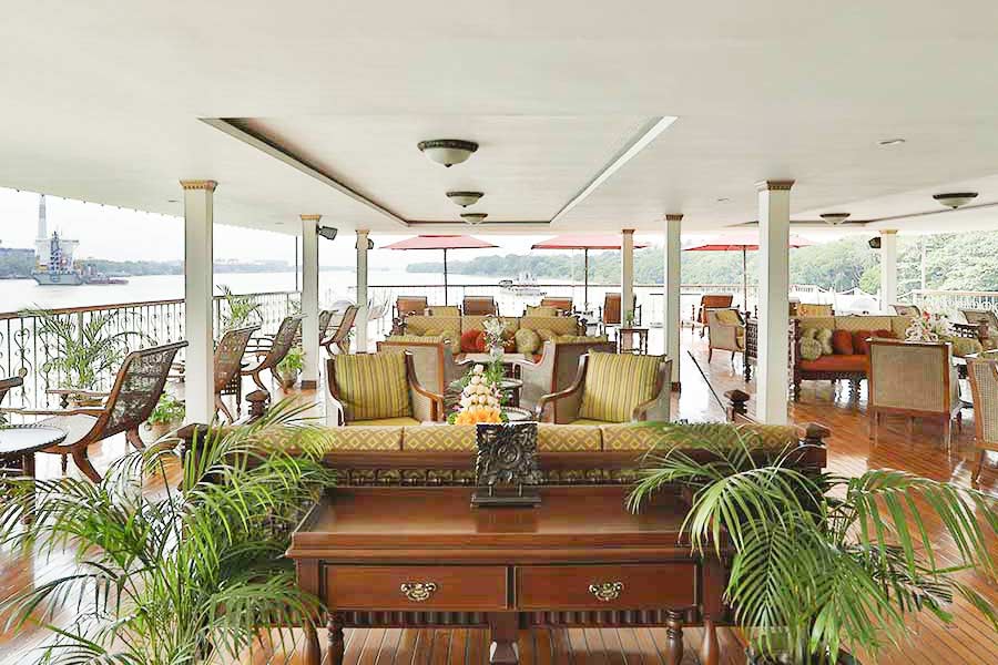 বিলাসবহুল এই প্রমোদতরীতে একবারে ৮০ জন যাত্রীর থাকার বন্দোবস্ত রয়েছে। নদীর বুকে প্রাকৃতিক সৌন্দর্য উপভোগের জন্য প্রমোদতরীতে আলাদা স্থান নির্দিষ্ট করে দিয়েছেন কর্তৃপক্ষ।