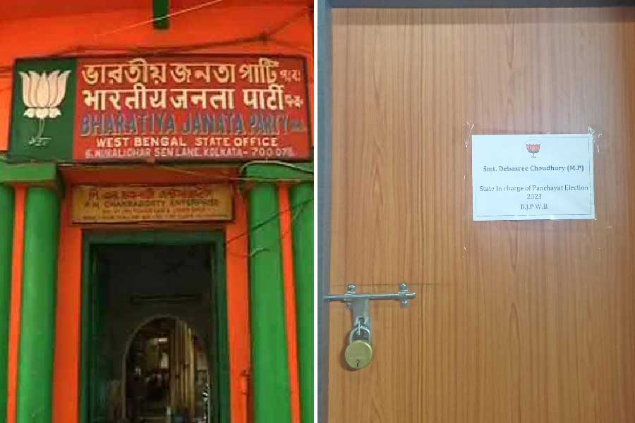 আদি দফতর থেকেই হবে পঞ্চায়েতের লড়াই। ঘর পেয়েছেন দেবশ্রী চৌধুরী।