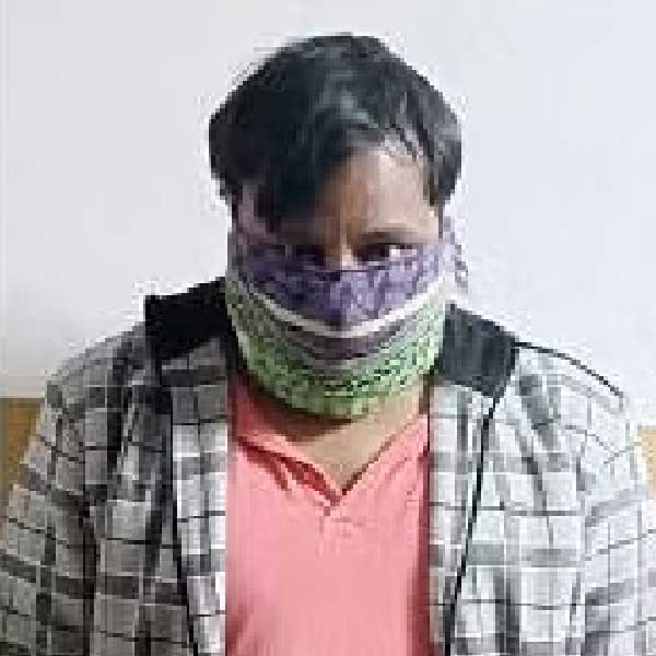 ঘটনার কয়েক ঘণ্টা পর ৫ জনকে গ্রেফতার করে পুলিশ। তাঁরা হলেন, দীপক খন্না, মনোজ মিত্তল, অমিত খন্না, কৃষণ এবং মিঠুন। আপ দাবি করে, মনোজ হলেন স্থানীয় বিজেপি নেতা। (ছবি: মনোজ)