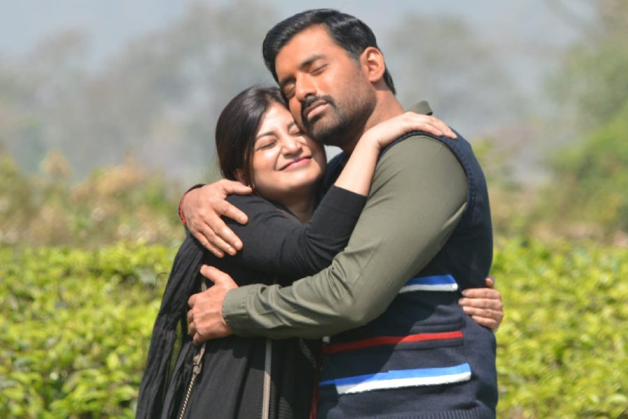 কমেডি অঙ্কুশের হস্তগত। ফলে চরিত্রটিকে গড়েপিটে নিতে তাঁর অসুবিধা হয়নি।