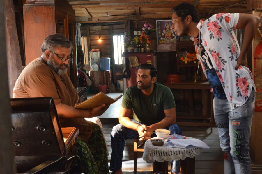 প্রত্যাশা মতোই দর্শককে চমকে দিয়েছেন কৌশিক গঙ্গোপাধ্যায়।