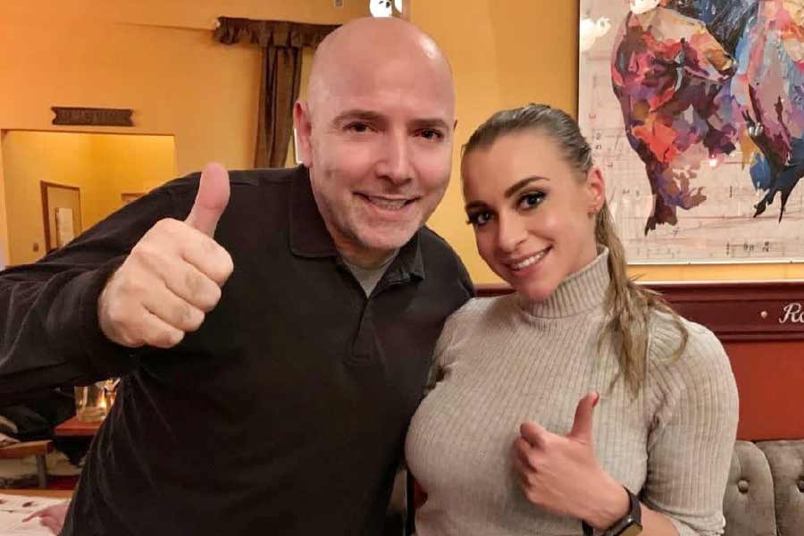 ১৭ বছর বয়সে উডম্যান সেনাবাহিনীতে যোগ দেন এবং পরে পুলিশে চাকরি নেন। ১৯৮৬ সালে পুলিশের চাকরি ছেড়ে চিত্রগ্রাহক হিসাবে কর্মজীবন শুরু করেন। 