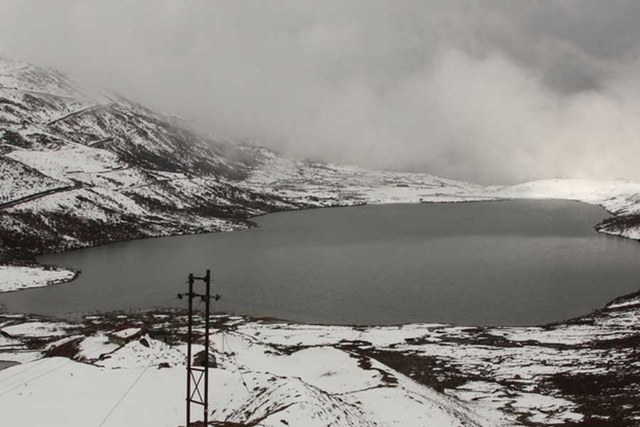  কোচবিহারের সর্বনিম্ন তাপমাত্রা ৯.৯ ডিগ্রি সেলসিয়াস। শীতের কাঁপুনি মালদাতেও। সেখানে পারদ নেমেছে ৯.৫ ডিগ্রি সেলসিয়াসে। 