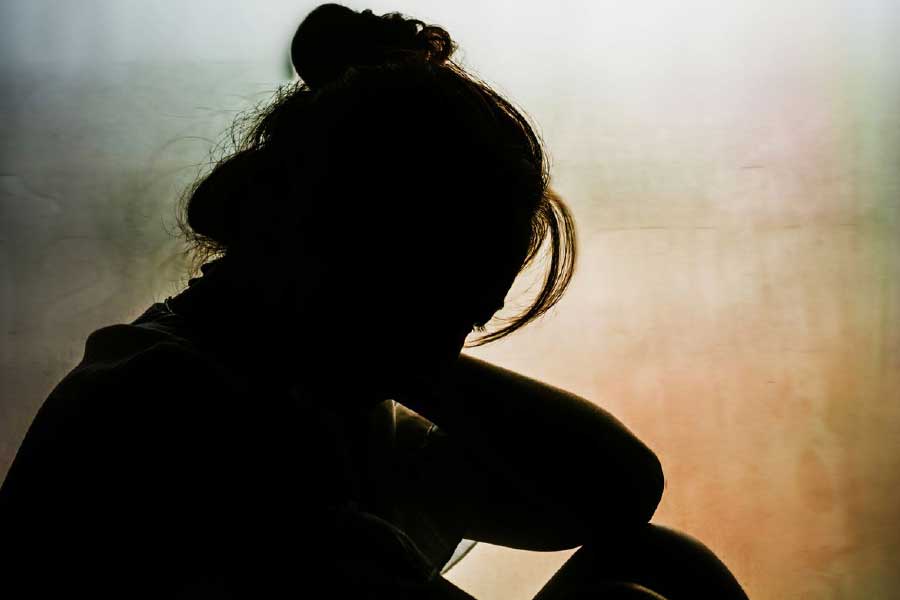 বুকে একরাশ আশা নিয়ে বিমানসেবিকার চাকরির জন্য ইন্টারভিউ দিতে গিয়েছিলেন ২৩ বছরের মারিয়ানা। ইন্টারভিউ পর্বে এমন তিক্ত অভিজ্ঞতার মুখোমুখি হয়েছেন তিনি। যা নিয়ে রীতিমতো বিধ্বস্ত ওই তরুণী। নিজের অভিজ্ঞতার কথা জানিয়েছেন ব্রিটিশ এক সংবাদমাধ্যমকে। 