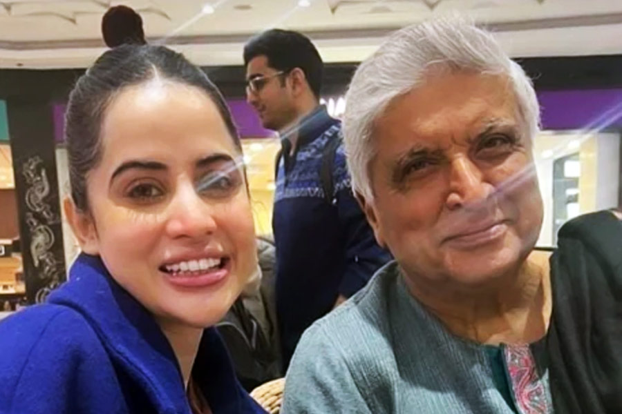 There is no blood connection, yet Javed Akhtar is called 'Dada', what is the truth?