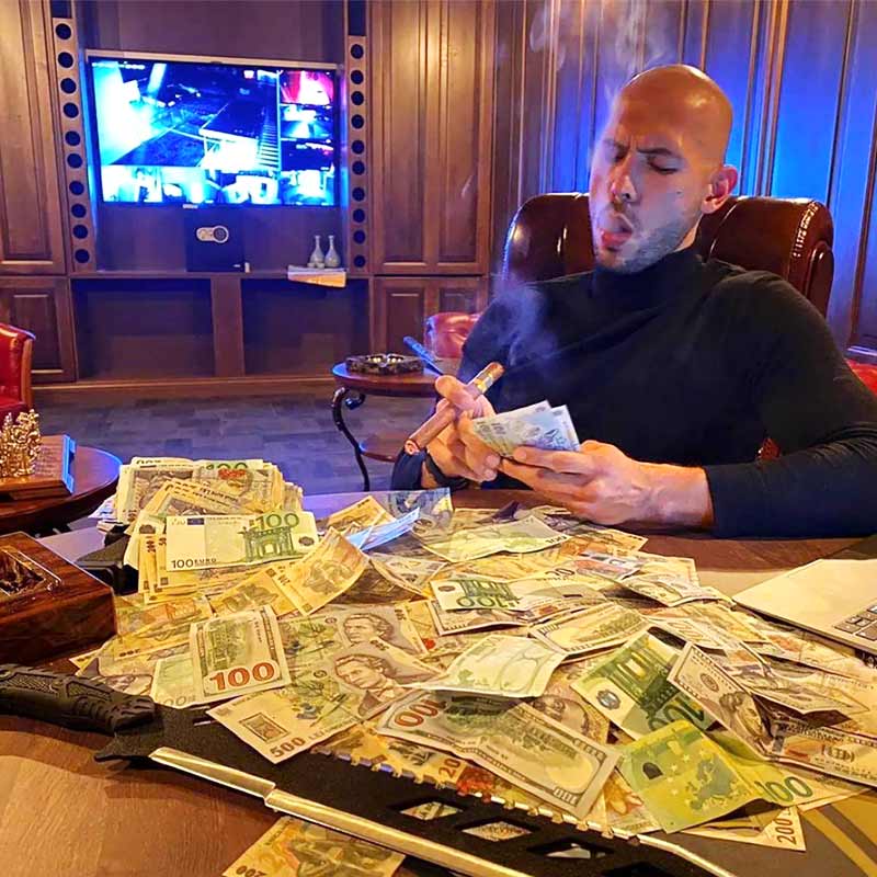 গ্রেফতারের পর টেট পুলিশ ও প্রশাসনকেও গালিগালাজ করেন বলে অভিযোগ। প্রাথমিক তদন্তের পর আরও ৬ জন মহিলা একই ধরনের অভিযোগ জানান, টেটের বিরুদ্ধে। ধর্ষণ ও নারী পাচারের মামলাও দায়ের হয় টেট ভাইদের বিরুদ্ধে। আপাতত অভিযুক্তদের ৩০ দিনের পুলিশি হেফাজতের নির্দেশ দিয়েছে আদালত।