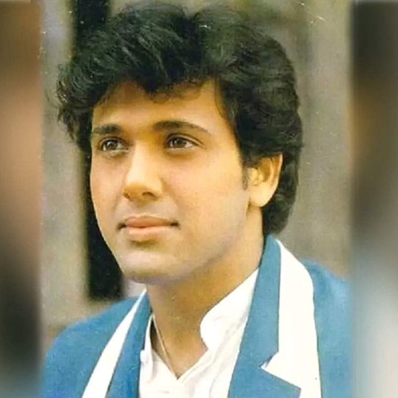 পরের দিন সকালে শুটিং ফ্লোরে সবাই তৈরি হয়ে অপেক্ষা করছেন। গোবিন্দ আসার আগেই তাঁরা পৌঁছে গিয়েছিলেন।কিন্তু ঘণ্টার পর ঘণ্টা পেরিয়ে যাওয়ার পরেও গোবিন্দের দেখা মিলল না। বার বার ফোনে যোগাযোগ করেও পাওয়া গেল না অভিনেতাকে। হোটেলে খোঁজ নিয়ে বিজয় জানতে পারলেন যে, গোবিন্দ আগের দিন হোটেলে আসেনইনি। তা হলে তিনি গেলেন কোথায়?