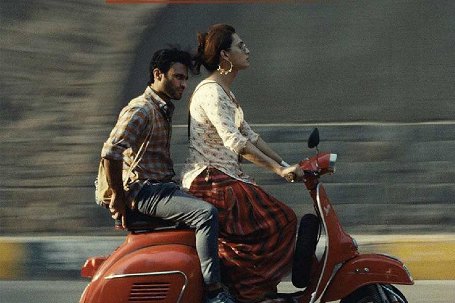 কলকাতা আন্তর্জাতিক চলচ্চিত্র উৎসবে ‘জয়ল্যান্ড’ দেখানো হল। কিন্তু দেখাতে দিল না কেরলের উৎসব। 