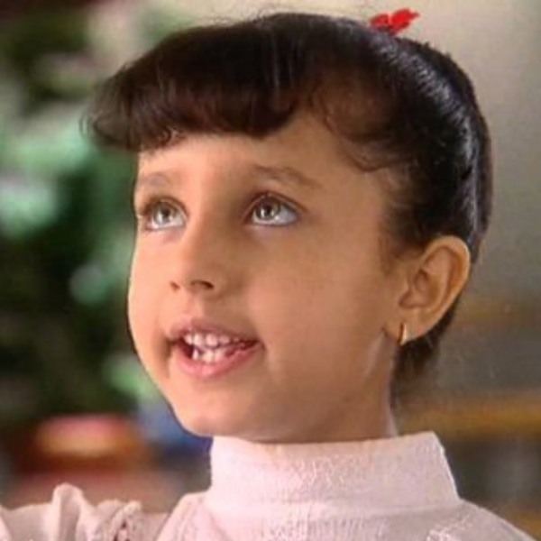 ছোটদের জন্য ছোট পর্দায় বেশ কয়েকটি হিন্দি ধারাবাহিক মুক্তি পেয়েছিল দুই দশক আগে। ওই ধারাবাহিকগুলিতে শিশু অভিনেতারা বিশেষ ভাবে নজর কাড়ত দর্শকমহলের। সেই সময় শিশু অভিনেতাদের মধ্যে কেরিয়ারের শীর্ষে পৌঁছেছিলেন ঝনক শুক্ল।