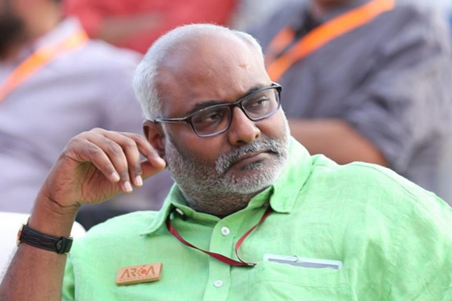 ১৯৯১ সালে কিরাবাণীর পরিচালনায় তেলুগু ছবি ‘ক্ষণ ক্ষণম’ এবং ‘অন্নময়’-এর গানগুলি ব্যাপক জনপ্রিয়তা পেয়েছিল। ‘অন্নময়’ ছবির সঙ্গীত পরিচালনার জন্য ‘জাতীয় চলচ্চিত্র পুরস্কার’ও তিনি জিতেছিলেন।