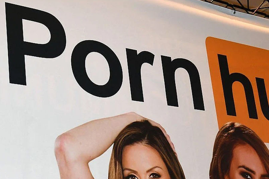 ওই ওয়েবসাইটে চাংশুকে যে শুধু ভিডিয়ো আপলোড করার অনুমতি দেওয়া হয়েছে তাই নয়, খাতির করে সাইটের সদস্যপদও দেওয়া হয়েছে। চাংশুর অ্যাকাউন্টে এখন সেই ওয়েবসাইটের প্রতীক জ্বলজ্বল করে।