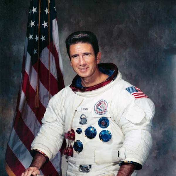 আমেরিকান মহাকাশচারী জেমস আরউইন ১৯৭০ এবং ১৯৮০-র দশকে নোয়ার আর্কের সন্ধানে আরারত পর্বতে অভিযান চালান। কিন্তু প্রাকৃতিক বিপর্যয়ে তাঁর অভিযান সফল হয়নি। মহাকাশচারী আরউইন তখন ঘোরতর ধার্মিক। তিনি মন্তব্য করেন যে, আর্কই তাঁদের সঙ্গে ছলনা করেছে। 