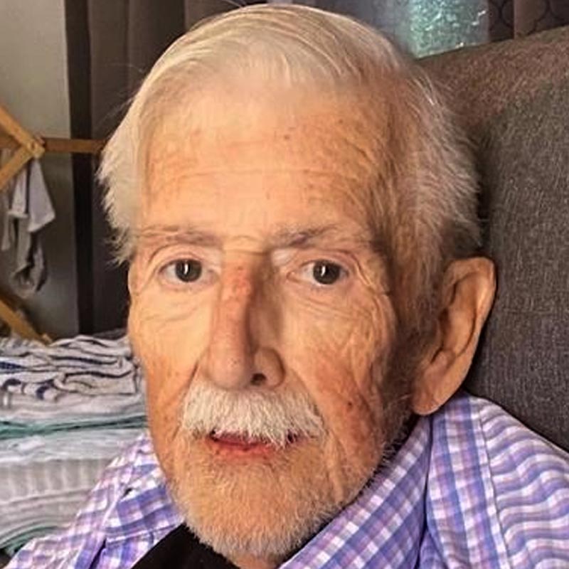 এমনকি, হ্যাকন বরো কাউন্সিলের তরফে সব সুড়ঙ্গ কনক্রিট দিয়ে বুজিয়েও দেওয়া হয়। এই সিদ্ধান্তের প্রতিবাদে আদালতের শরণাপন্ন হন উইলিয়াম।