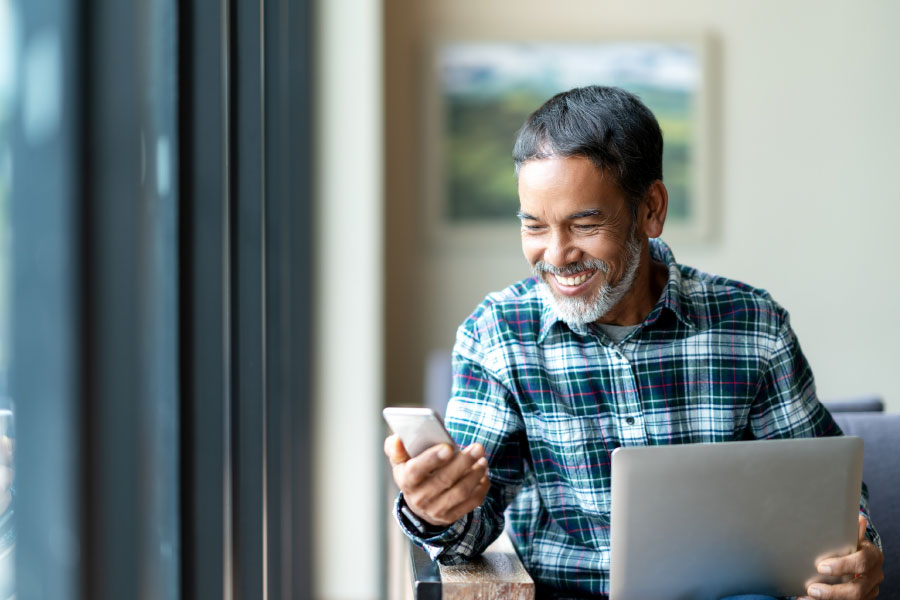 মুম্বইয়ে ‘ফ্যান্টাসি স্পোর্টস প্ল্যাটফর্ম’ চালায় একটি সংস্থা। সেই সংস্থার কর্মীদের জন্য চালু হয়েছে নতুন এক নিয়ম। যে নিয়মে, অধস্তন বা সহকর্মী ছুটিতে থাকলে তাঁকে ফোন করে বিরক্ত করতে পারবেন না ঊর্ধ্বতন কর্তৃপক্ষ। করলেই ১ লক্ষ টাকা জরিমানা। 