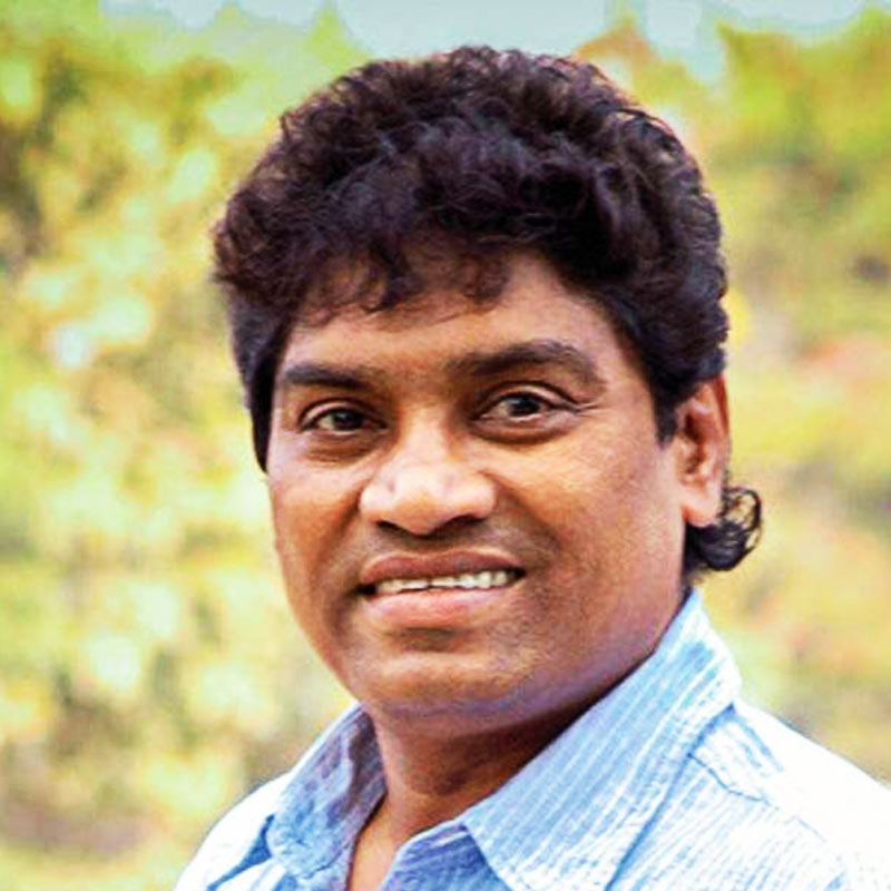 কিন্তু জনির কেরিয়ার গ্রাফ এখন অপরাহ্নে। একটা করে বছর পেরিয়ে যাচ্ছে এবং তার সঙ্গে সঙ্গে জনিকে বড় পর্দায় দেখার সুযোগও কম মিলছে। এর কারণ কী? অভিনেতা আগে যেমন একের পর এক ছবিতে চুটিয়ে কাজ করতেন, আজ হঠাৎ তাঁকে বড় পর্দায় এত কম দেখা যাচ্ছে কেন? জনি কি তবে ধীরে ধীরে বলিপাড়া থেকে বিদায় নিচ্ছেন, না কি অভিনয় থেকে সাময়িক বিরতি নিতে শুরু করেছেন? এই প্রসঙ্গে ই টাইমস সংবাদ সংস্থাকে দেওয়া এক সাক্ষাৎকারে মুখ খোলেন তিনি।