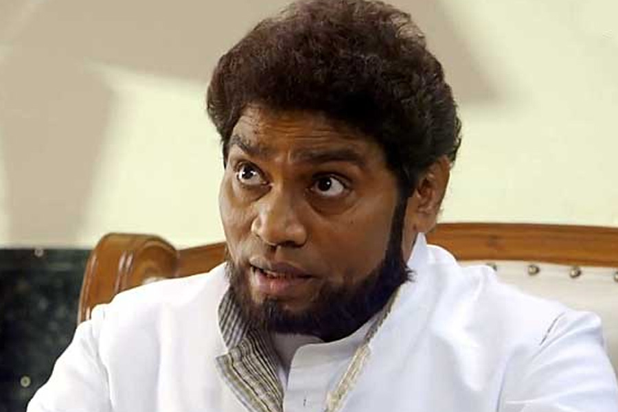 ধীরে ধীরে কমেডি ঘরানার ছবির ক্ষেত্রে ধারা বদল হতে থাকে। শুধু মাত্র একটি চরিত্রই কৌতুকরস ফুটিয়ে তুলবে তা নয়, সকলেই যেন সমান ভাবে মজাদার চরিত্রে অভিনয় করার সুযোগ পান, সে দিকে নজর দেওয়া হতে থাকে।