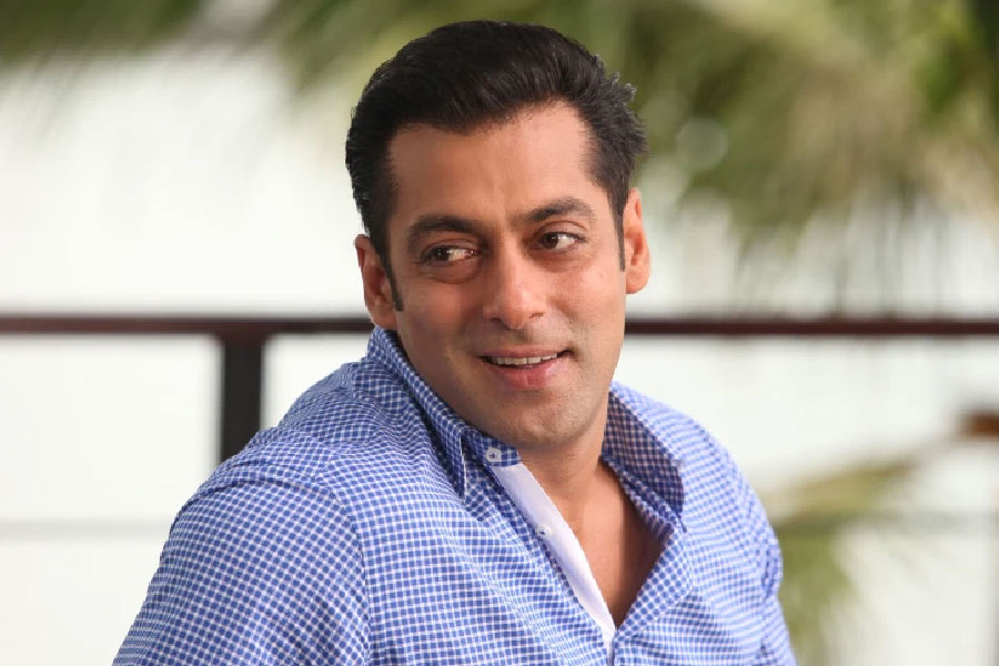 ওই পোস্ট নায়ক লেখেন, ‘‘শুভ জন্মদিন আমার ভাই নাদস (নাদিমের আদরের ডাক)। আমার সব থেকে কাছের, সব থেকে দীর্ঘ দিনের বন্ধু। জীবনে অনেক সুখ, সমৃদ্ধি আসুক, এই শুভেচ্ছা রইল।’’