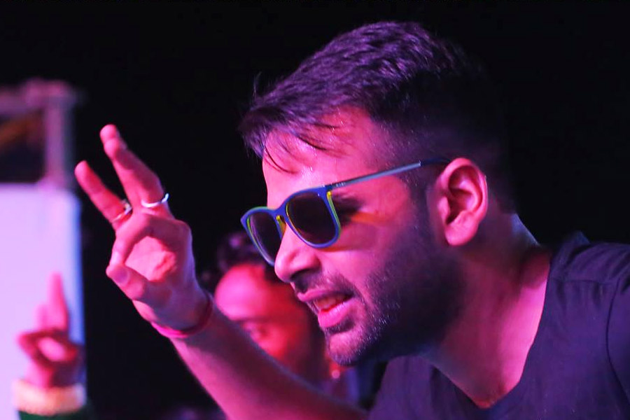 ‘ইন্ডিয়া’জ গট ট্যালেন্ট’, ‘কমেডি নাইটস উইথ কপিল’, ‘কমেডি সার্কাস’-এর মতো বহু জনপ্রিয় কমেডি রিয়্যালিটি শোতে তাঁকে কৌতুকশিল্পী হিসাবে দেখা গিয়েছে।