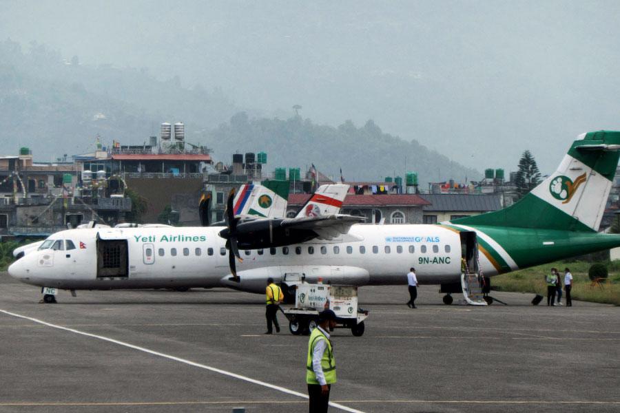 নেপালের বিমান যাতে ইউরোপিয়ান ইউনিয়ন (ইইউ)-এর এয়ারস্পেসে নামতে না পারে, সেই কারণে ২০১৩ সালে ইইউ নেপালের সমস্ত বিমানের উপর নিষেধাজ্ঞা জারি করে। ২০২২ সালের মার্চ মাসে নেপাল সরকারের তরফে ইইউ-কে এই নিষেধাজ্ঞা সরিয়ে নেওয়ার জন্য বলা হলেও ইইউ সেই আবেদন প্রত্যাখ্যান করে নেপালের বিমানগুলিকে কালো তালিকাতেই রেখেছে। 