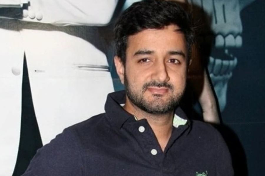 Who is the hero of director Siddharth Anand's next film?
