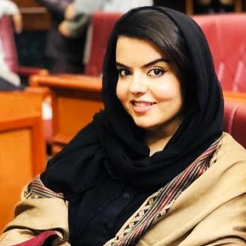 মারিয়ামের বক্তব্য, ‘‘মুরসাল কাবুলে থাকার সিদ্ধান্ত নিয়েছিলেন। কাবুলের মানুষের পাশে দাঁড়িয়ে লড়াই করে গিয়েছিলেন তিনি। আমরা এক মূল্যবান রত্ন হারালাম। তাঁর আত্মার শান্তি কামনা করি।’’