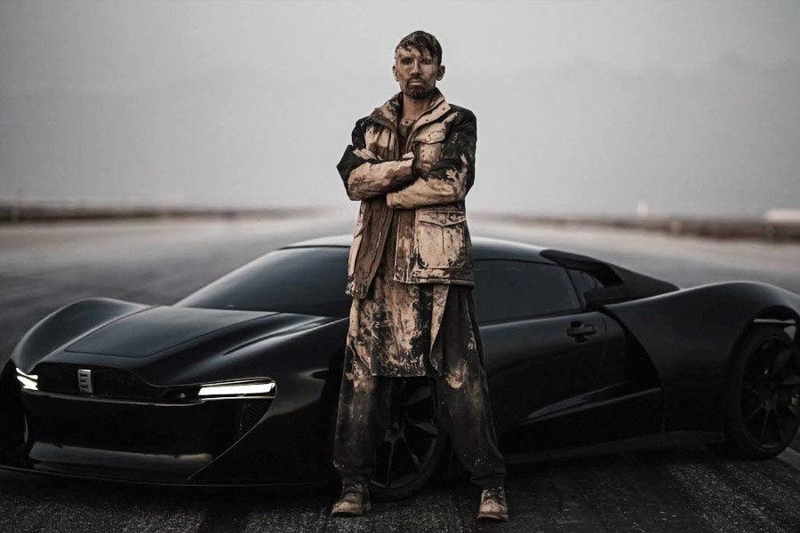 সমাজমাধ্যমে গাড়িটির ছবি প্রকাশ করেছেন তালিবানের মুখপাত্র জাবিহুল্লাহ মুজাহিদ। তিনি বলেছেন, এই গাড়িটি গোটা দেশের কাছে সম্মানের।